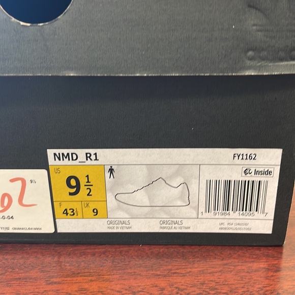 Adidas NMD_R1 Los Angeles Size 9.5 - Picture 10 of 10